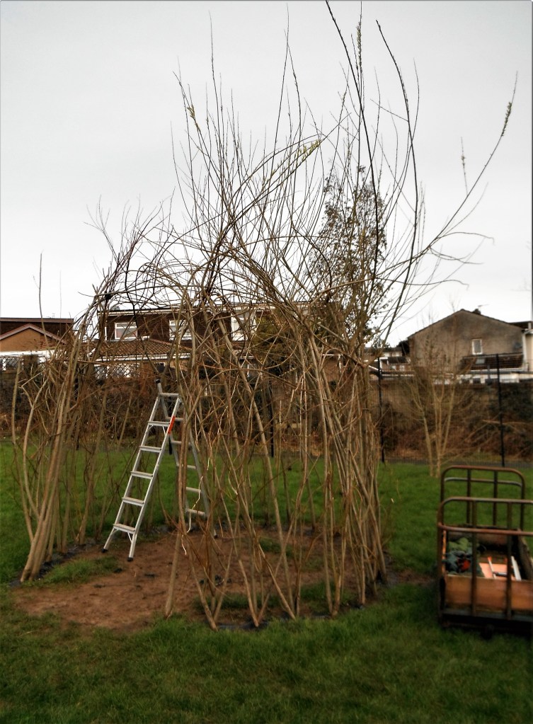 Although built as a traditional dome, the weather and irregular management had led to its deterioration.
